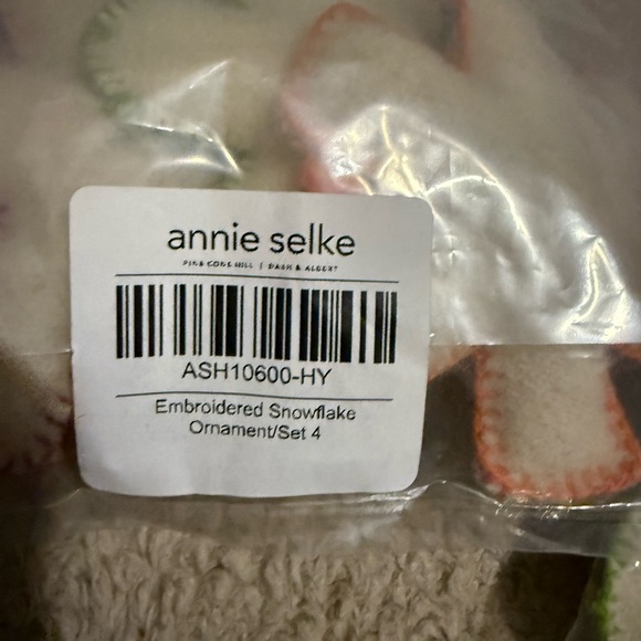 Colorful Felt Snowflake Ornaments - Picture 5 of 5